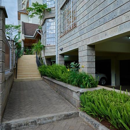 Batians Apartment Hotel ไนโรบี ภายนอก รูปภาพ